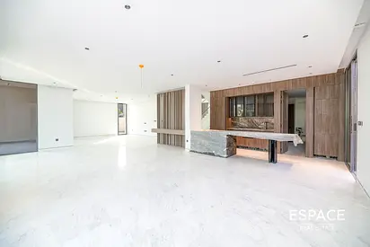 Vacant | Spacious | Luxurious | 5 BR