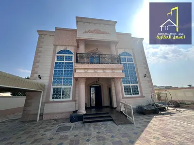 للبيع فيلا سكنية بموقع ممتاز مقابل المسجد علي شارع قار بمنطقة النخيلات ضاحية الحيرة إمارة الشارقة