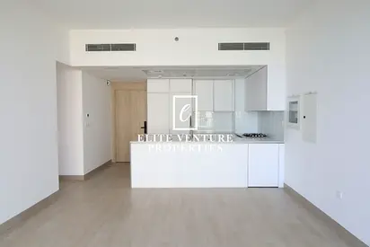 SPACIOUS | HUGE LAYOUT | PARK VIEW