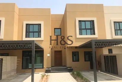 4BR Middle Unit | Spacious Layout | Prime Investment