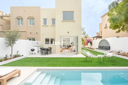 Fully Renovated | Garden and Pool | Brand New