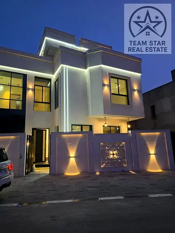 فيلا تشطيب عالى اول ساكن غرف واسعه بكبتات للملابس