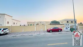 Villa for rent in Ajman, Al Hamidiyah, 3 master bedrooms, hall, multi-purpose kitchen, area 10,000 s