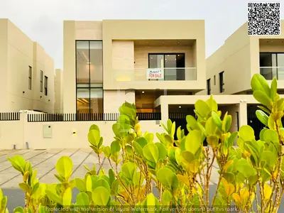 فيلا للبيع بموقع مميز مقابل الخدمات وشارع الشيخ محمد بن زايد.