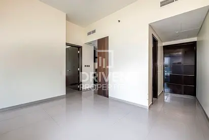 Ready to Move in | Near Metro | Spacious