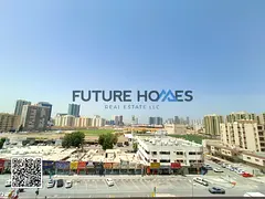Empty 2 BHK available for sale in Horizon Tower with Parking