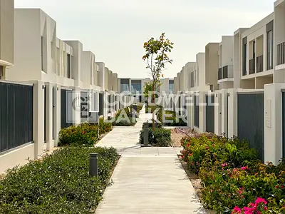 Single Row | Brand New | Talia Townhouse