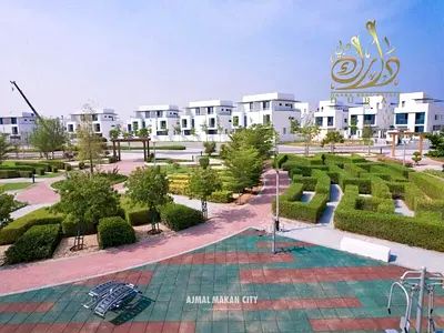 فاخر  | إطلالة  البحر |وصول إلى الشاطئ | ملكية حرة