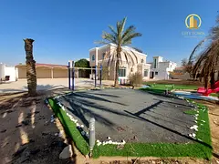 Spacious 6 bedroom double story villa hall majlis all master room maids room lawn/ garden area/ al n