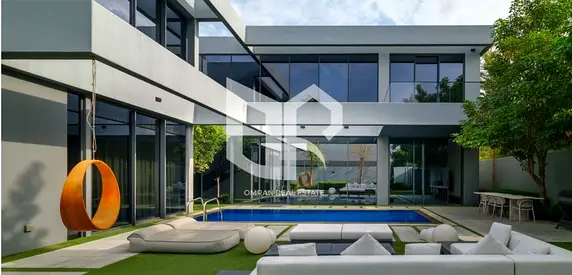 🏡5 غرف ومسبح في قلب الشارقة🌊تملك حر🏃‍♂️موقع مميز🌳