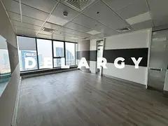 Vacant Fitted Office | High Floor | Lake View