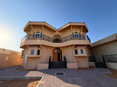 للبيع فيلا في منطقة الطرفا في إمارة الشارقة