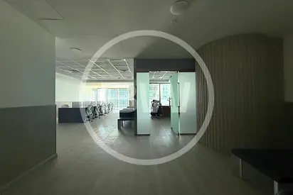 FITTED | MULTIPLE CABINS | FURNISHED | BRIGHT