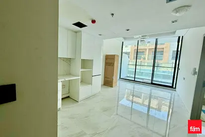 One bedroom, private pool, prime location, Vacant.