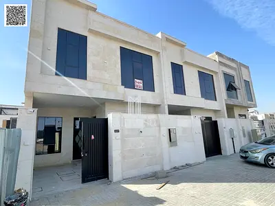 Townhouse for sale in Al-Haliou area • 5 bedrooms, master roof, at an affordable price