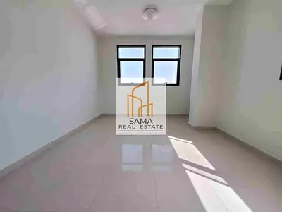 SPACIOUS BHK WITH 2 FULL WASHROOMS// BALCONY// RENT 45K