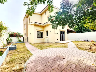 Outstanding Sin Row, 2E, 4 Bedroom+M, Walk to Park