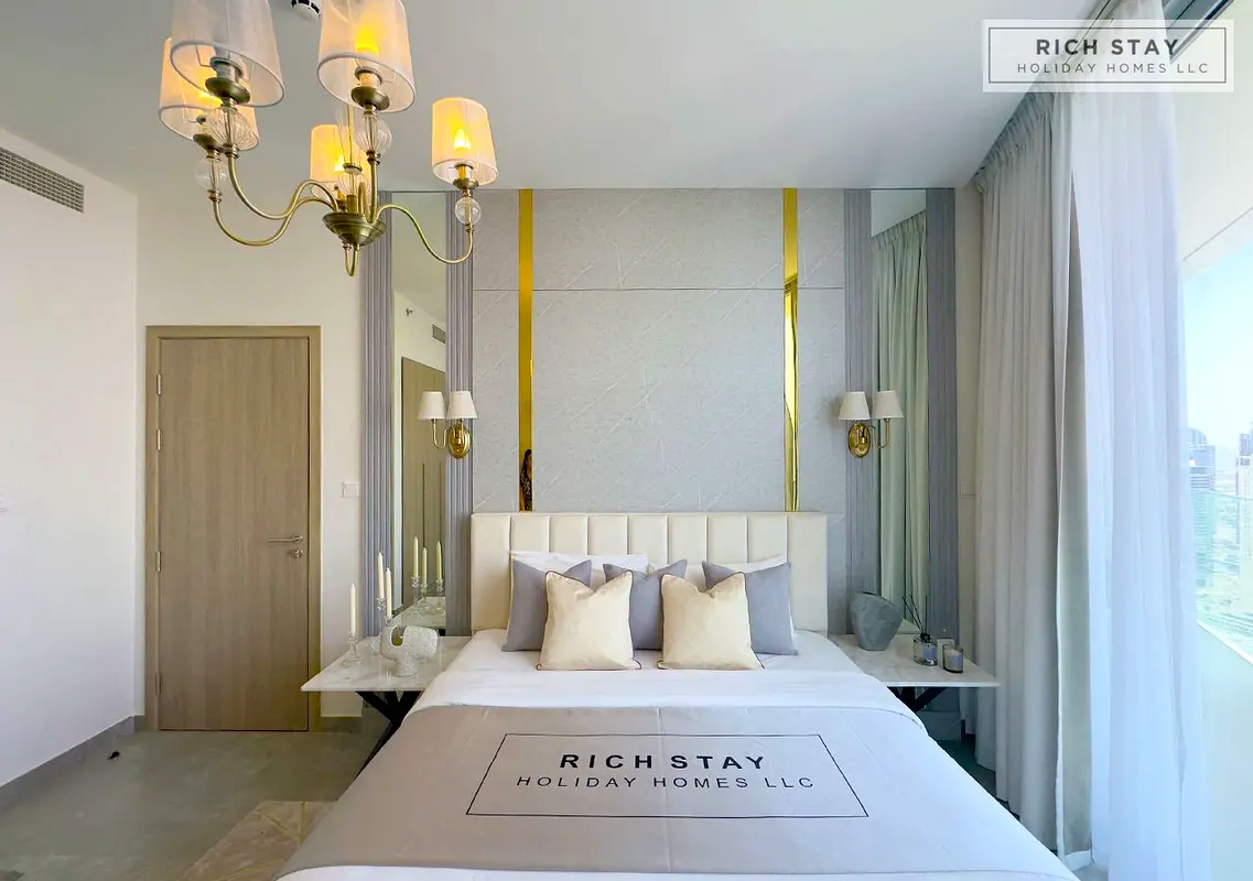 High-Floor 1BR | Fully Furnished | Marina & City Views