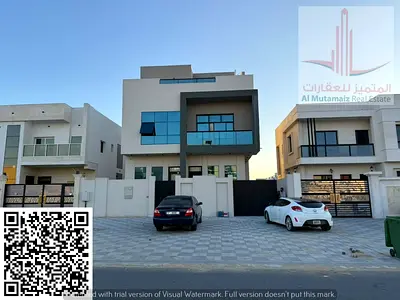 فيلا فيها 03 طوايق للايجار مكونه من 08 غرف ماستر