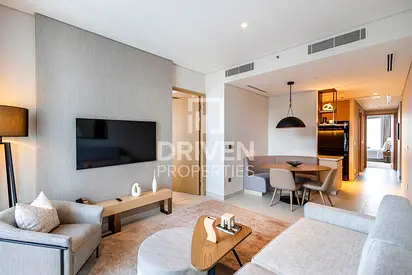 Burj and City View | Direct Mall Access | Lavish