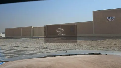 🏗️ للإيجار — حوطة في الصجعة الصناعية، الشارقة