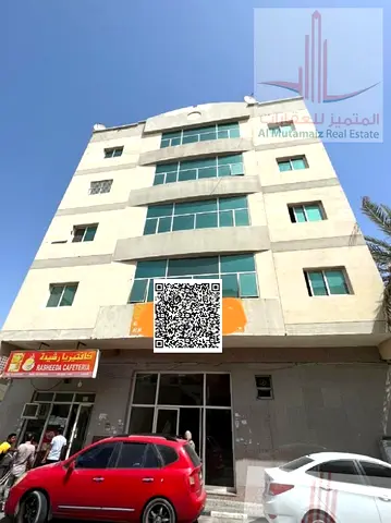 غرفة وصالة للايجار السنوي بالنعيمية 1 موقع مميز جدا وبناية عائلات