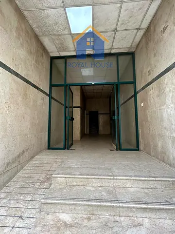 فرصة استثمارية مميزة في مويلح التجارية – بناية على شارع الشيخ محمد بن زايد