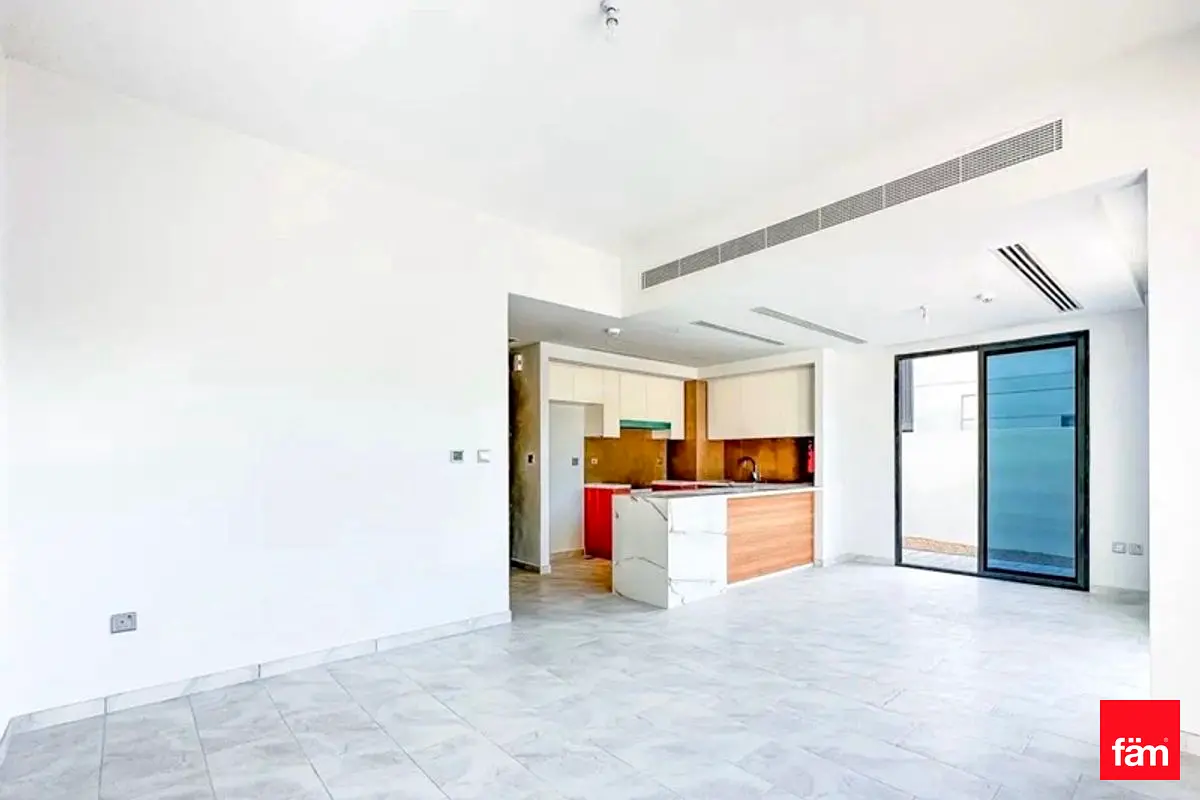 Cheapest 4BR | Vacant on Transfer | Near Pool
