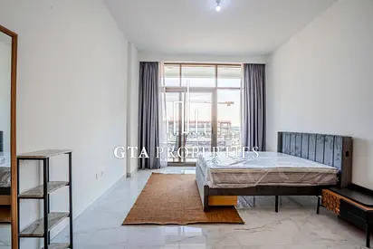 Vacant | Cozy Studio | Location | Amenities