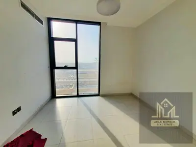 AN AFFORDABLE GORGEOUS AT PRIME LOCATION// FAMILY BUILDING CL0SE TO ALL SCHOOL
