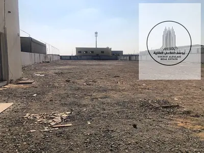 للايجارحوطه مساحة 43500 قدم كهرباء 25 كيلووات  السعر 800 الف