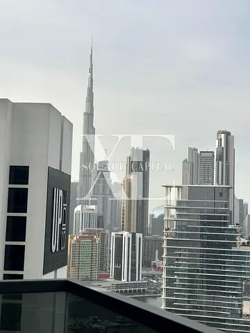 إطلالة على برج خليفة | شقة غرفتين نوم مُجددة ومفروشة بالكامل