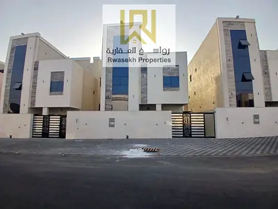 مساحات واسعة وتشطيبات فخمة  - موقع مميز - تسجيل مجاني