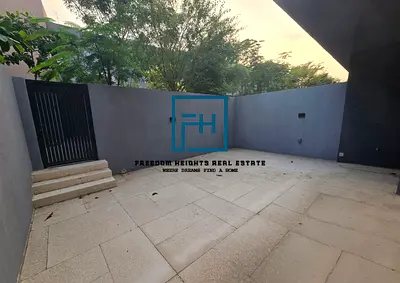 Robinia – Masaar | Modern 4-Bedroom Middle Townhouse for Sale