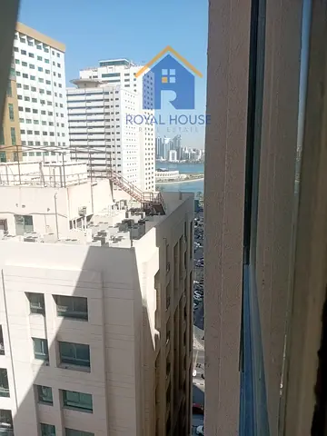 الخان