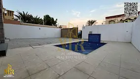 Villa in a prime location on Al Talla Street near Al Shurooq Mall, 5,000 sq ft plot, five bedrooms,