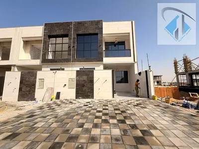 تاون هاوس  فاخر بسعر ممتازتسهيلات بنكيه لكل الجنسيات تملك حر وخصم مجنون للكاش فرصه لن تعوض