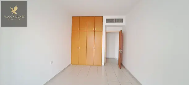 Luxury 3 BHK Apartment | Balcony + Direct Sea View | Ready To Move