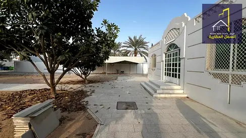 فيلا للإيجار في منطقة النوف بمساحة أرض كبيرة تبلغ 16,000 قدم مربع