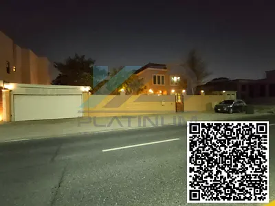 للايجار فيلا فاخره وكهرباء مواطن ومساحه واسعه جدا بالحميديه 5 غرف ماستر