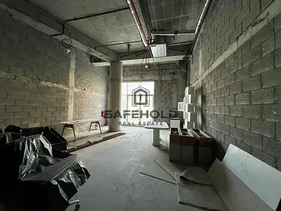 Prime Retail Unit for Rent | High Footfall | Arjan – Available Immediately