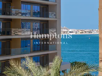 Best Deal | Palm-Park and Marina Views