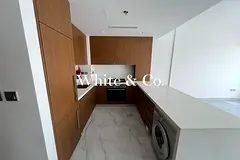 TOP FLOOR | POOL VIEW | APPLIANCES | NEW
