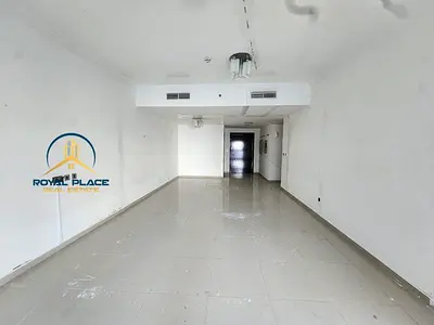 Spacious | Near Metro | Closed Kitchen