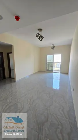 🏢 غرفة وصالة للإيجار السنوي – إمارة عجمان 📍 منطقة الجرف 3 🔥🔥 أول ساكن 🔥🔥  شقة مميزة بتشطيب جديد وموقع حيوي، قريبة من جميع الخدمات الحيوية