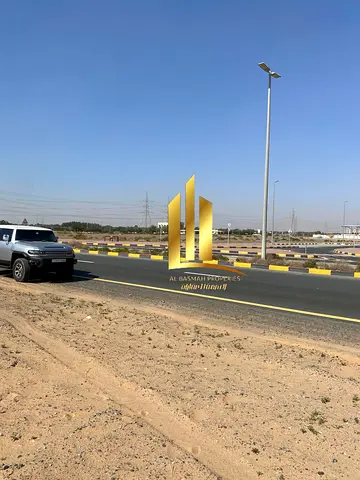 ارض للبيع في الصجعه الصناعيه 22,900قدم تملك حر لجميع الجنسيات جاهزه للبناء فوار