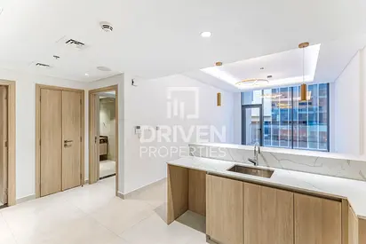 Brand New | Spacious Layout | Mall Entrance