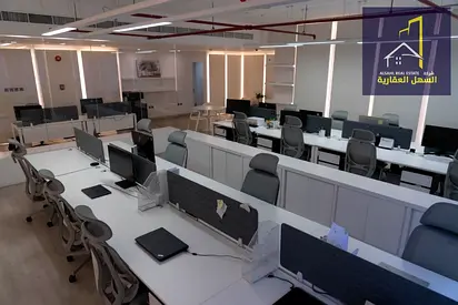 Premium officein Al Majaz 3 Al Qasba