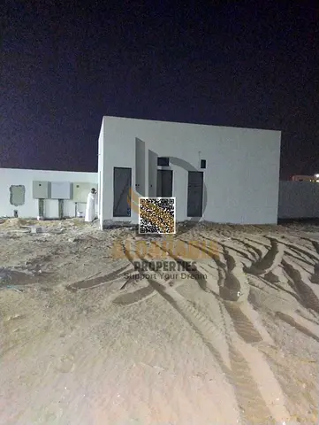 🔹 حَوْطَة للإيجار في إم القيوين