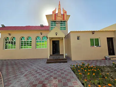 Brand new luxury 5 bedroom villa garden parking hall Majlis single story villa new Ac just 120k